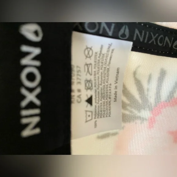 Nixon Snapback Hat - Picture 4 of 9